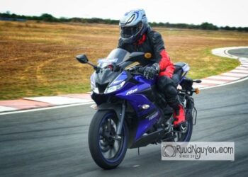 Đèn hazard xe máy và những lầm tưởng về loại đèn này